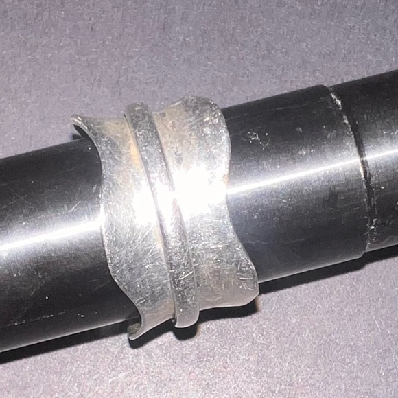 Silver Wide Band Ring  Spinner - Picture 3 of 3